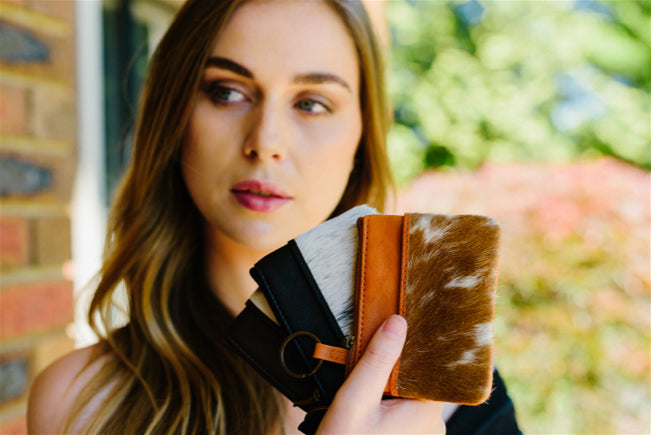 The Peru | Card and Change Cowhide Purse